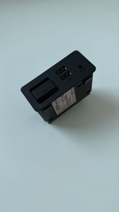 USB Hub Mazda cx-5 2017-2021