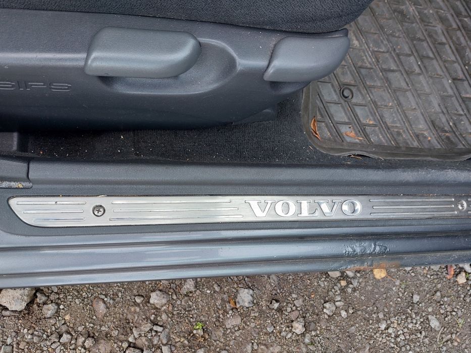 Listwy drzwiowe plastikowe