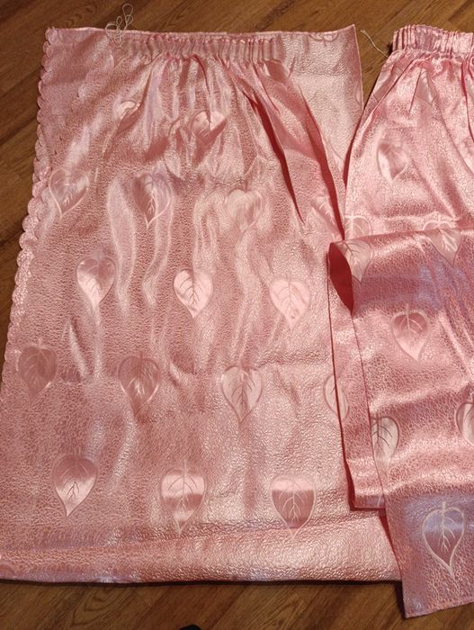 Шторы розовые атлас 4 шт