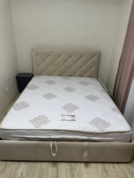 Ліжко двоспальне