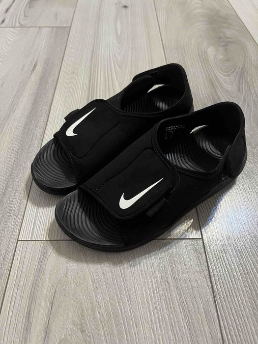 кросівки сандалі Nike 36 розмір