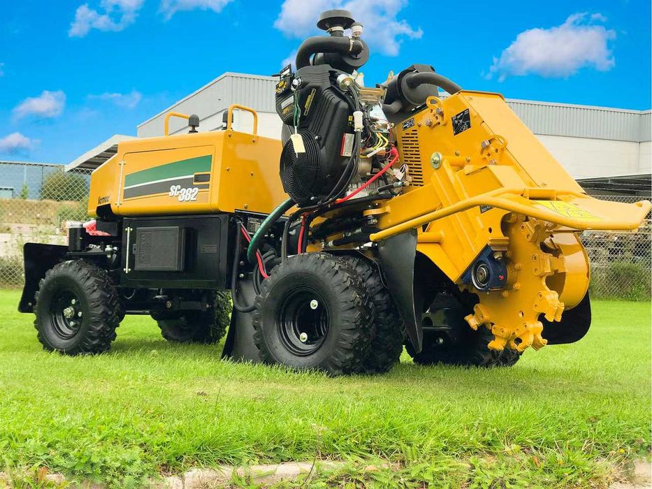 RĘBAK DO GAŁĘZI Rozdrabnianie, usuwanie-frezowanie pni, wycinka drzew