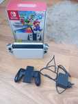 Sprzedam konsolę Nintendo Switch OLED.
