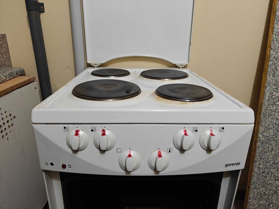 Продам електроплиту Gorenje E271 W