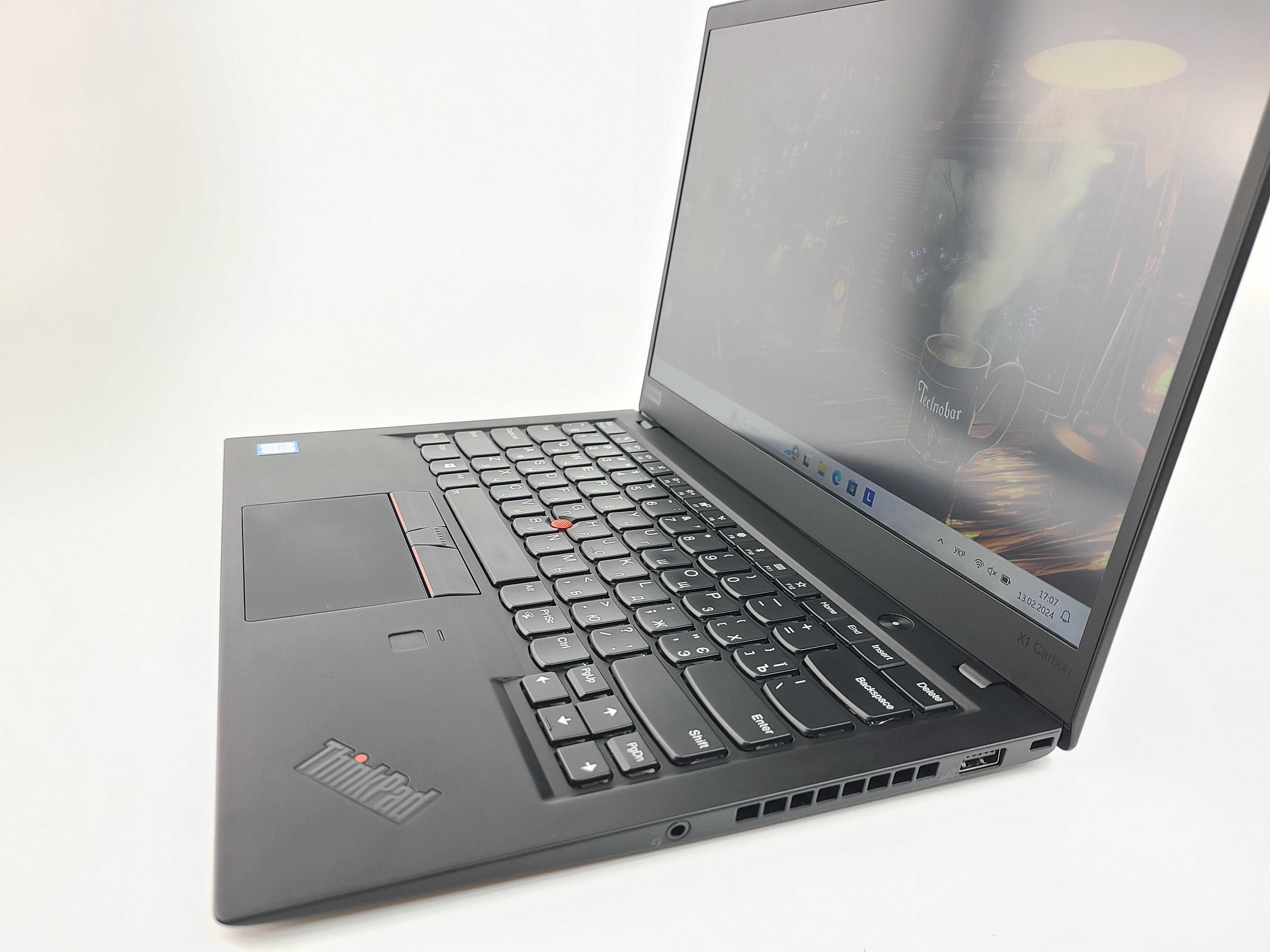 Ноутбук Lenovo ThinkPad X1 Carbon (6th Gen) FHD/i7-8550U/8/256