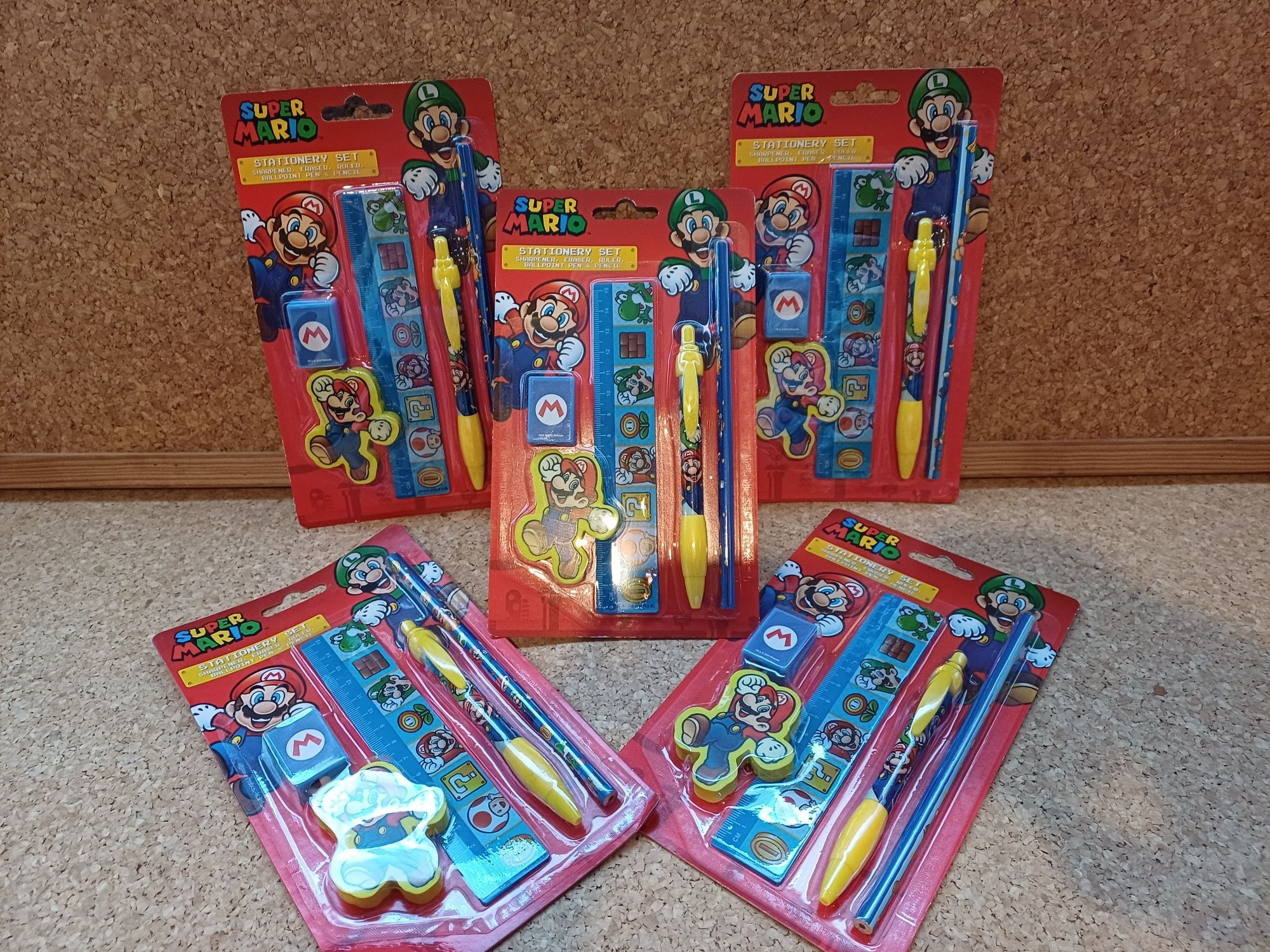 Super Mário e Luigi. Nintendo. 
Novo em caixa.