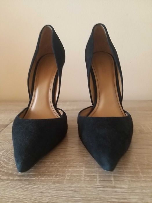 Szpilki zamszowe czarne Kazar 38