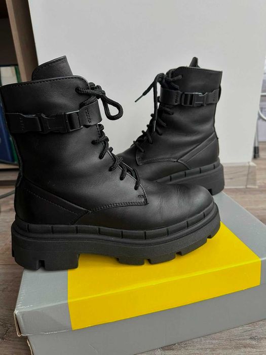 черевики, чоботи жіночі 39 р(25-25,5)