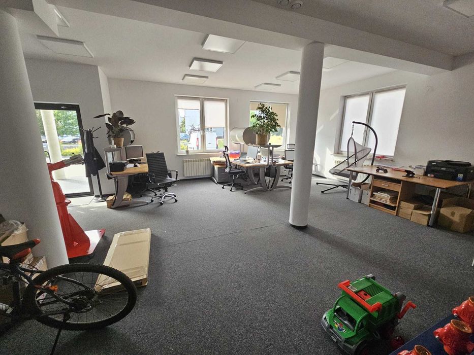 Wynajmę lokal biurowo-handlowo-usługowy 81m2