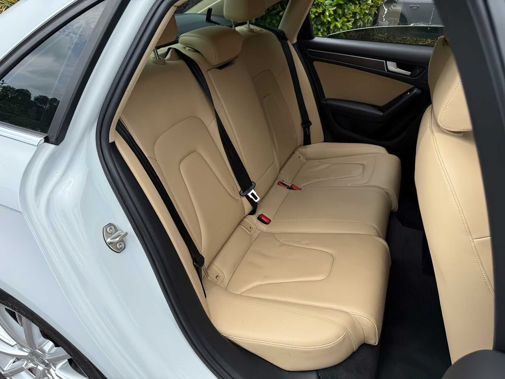 Audi  A4 Premium Plus 2015