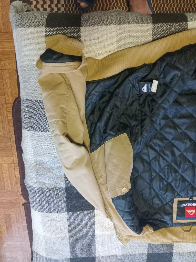 Продам куртку чоловічу