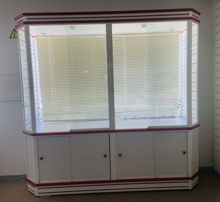 Mobiliario para comercio