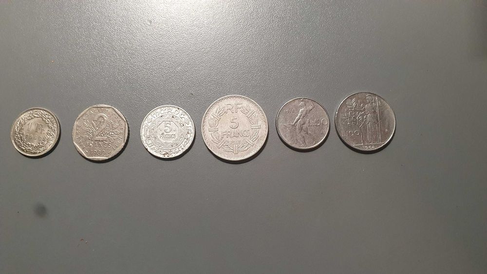 Moedas antigas para venda (X)