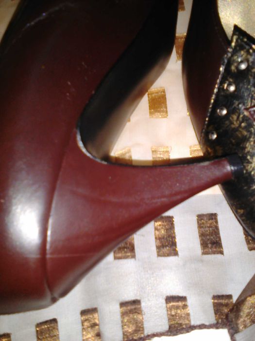 Туфли женские из натуральной кожи с декором под змеиную кожу!