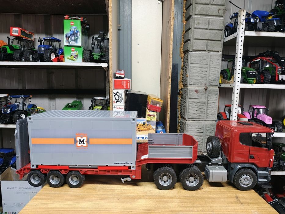 Bruder Scania niskopodwoziowa