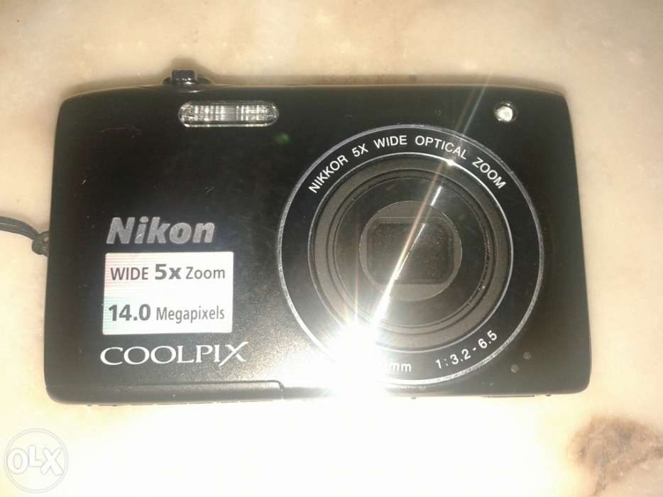 Camara fotografica  nikon coolpix 14.0 megapixel
