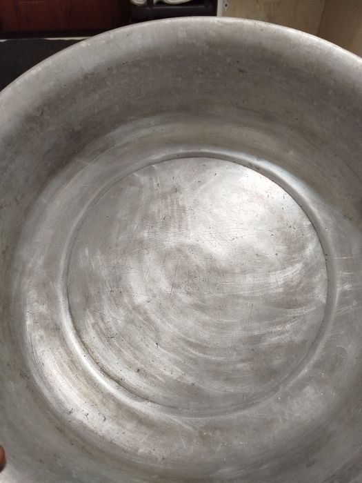 Миска алюминиевая б/у