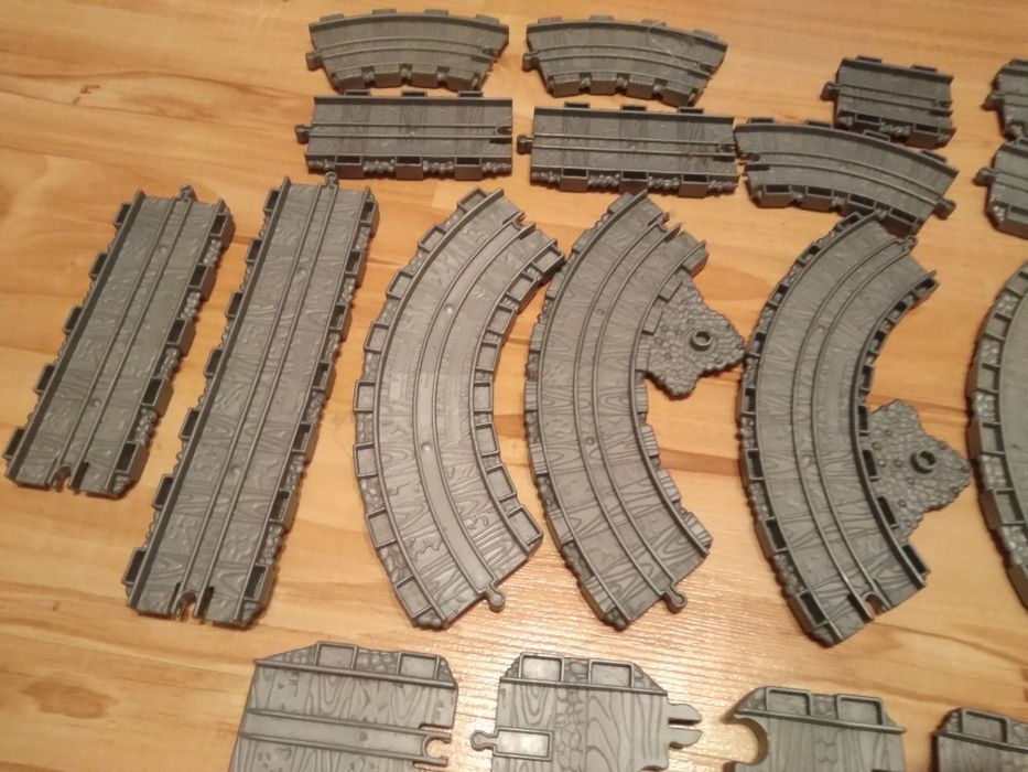 Duży zestaw torów Tomek I przyjaciele na magnes