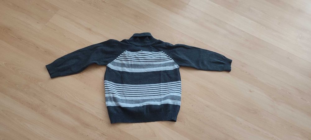 Sweter dla chłopca Rebel