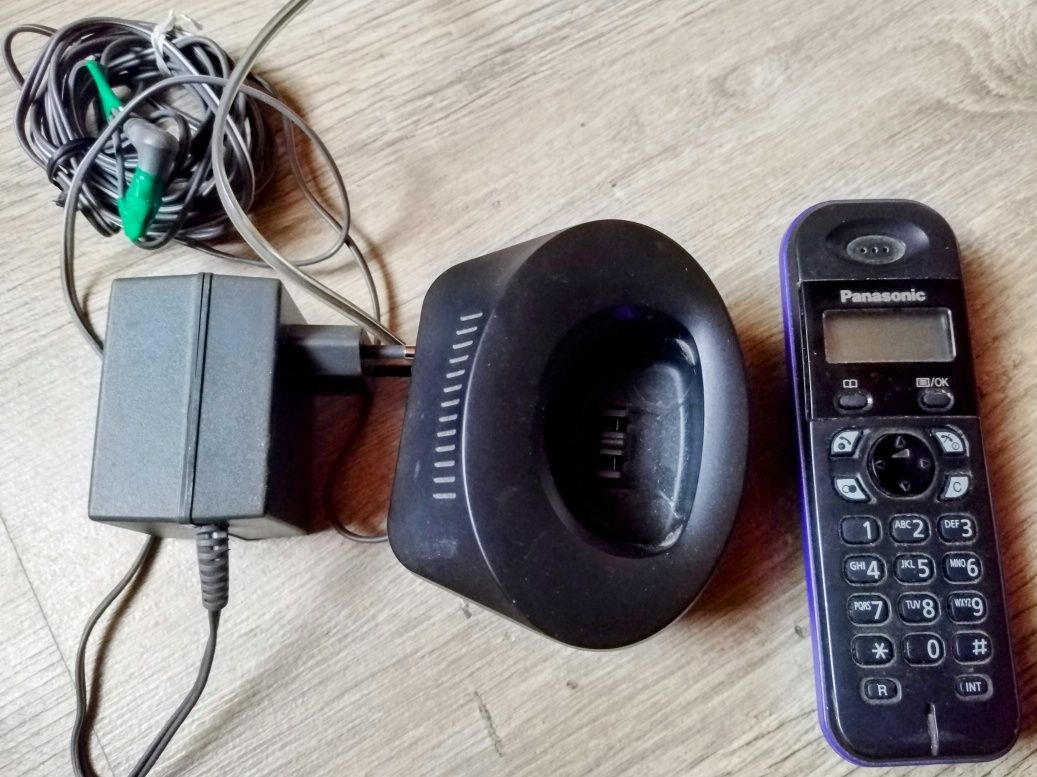 Радіо телефон Panasonic KX-TGA131RU стаціонарний