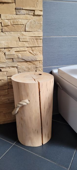 Pieniek z liną z drewna olchowego