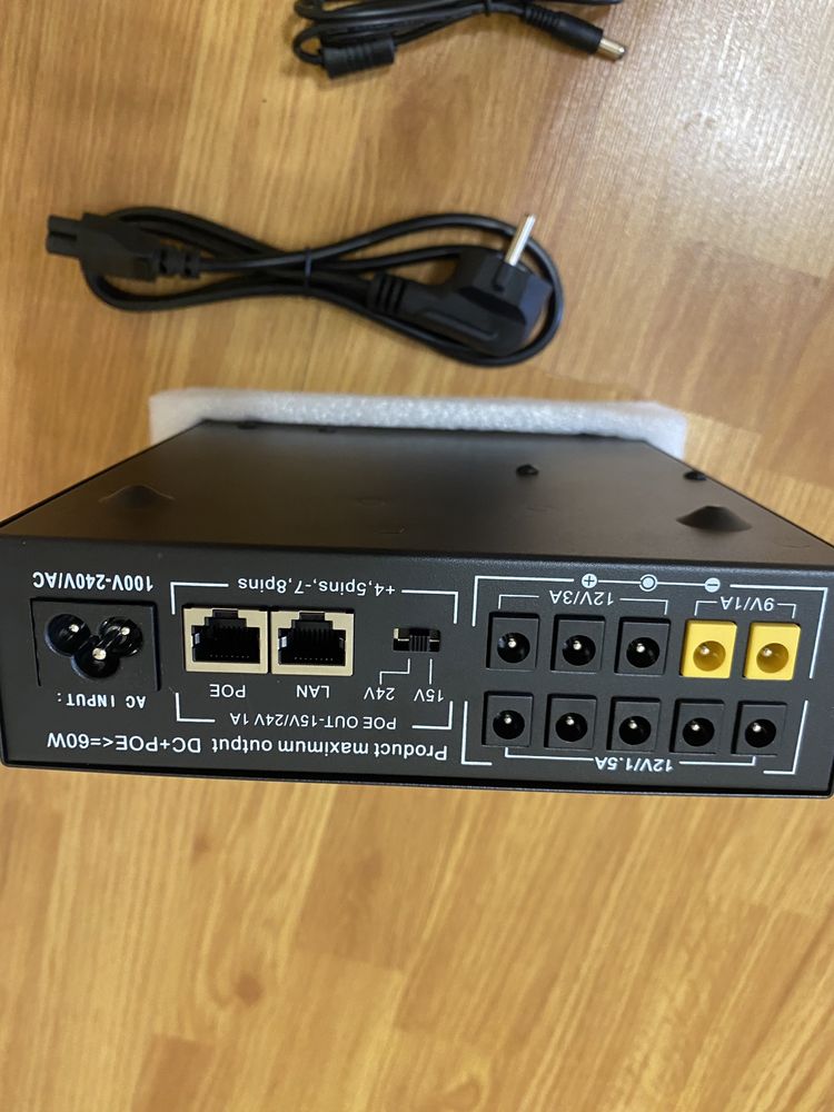 Источник бесперебойного питания Mini UPS POE-60W 17 600 mAh