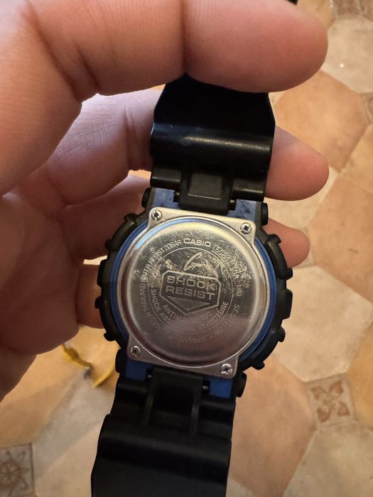 Продам две пары оригинальных часов casio