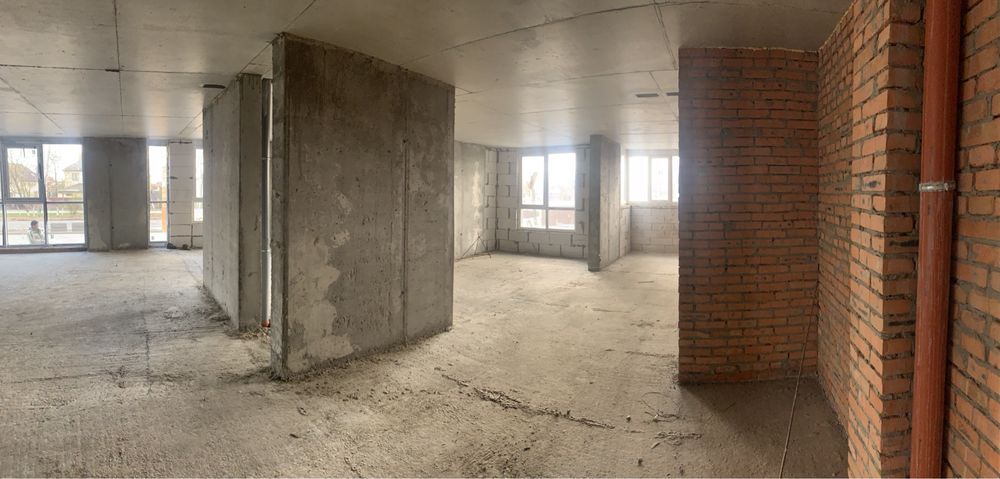 Оренда нж Піонерський квартал Чабани 145кв,м фасад