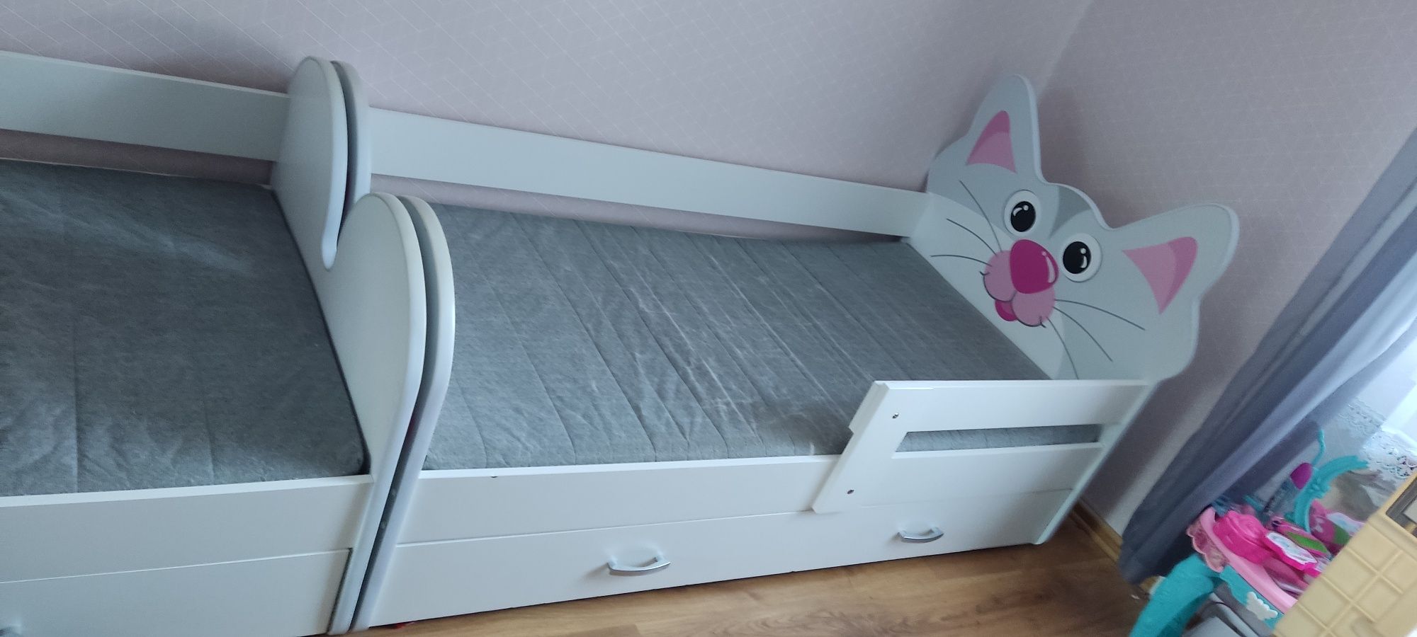Łóżko dziecięce, łóżko dla dziewczynki kotek