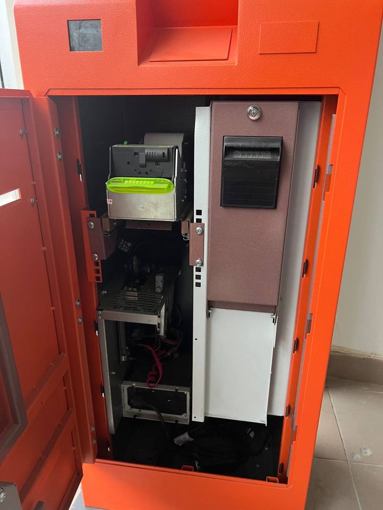 Криптомат біткомат atm bitcoin термінал самообслуговування btc usdt