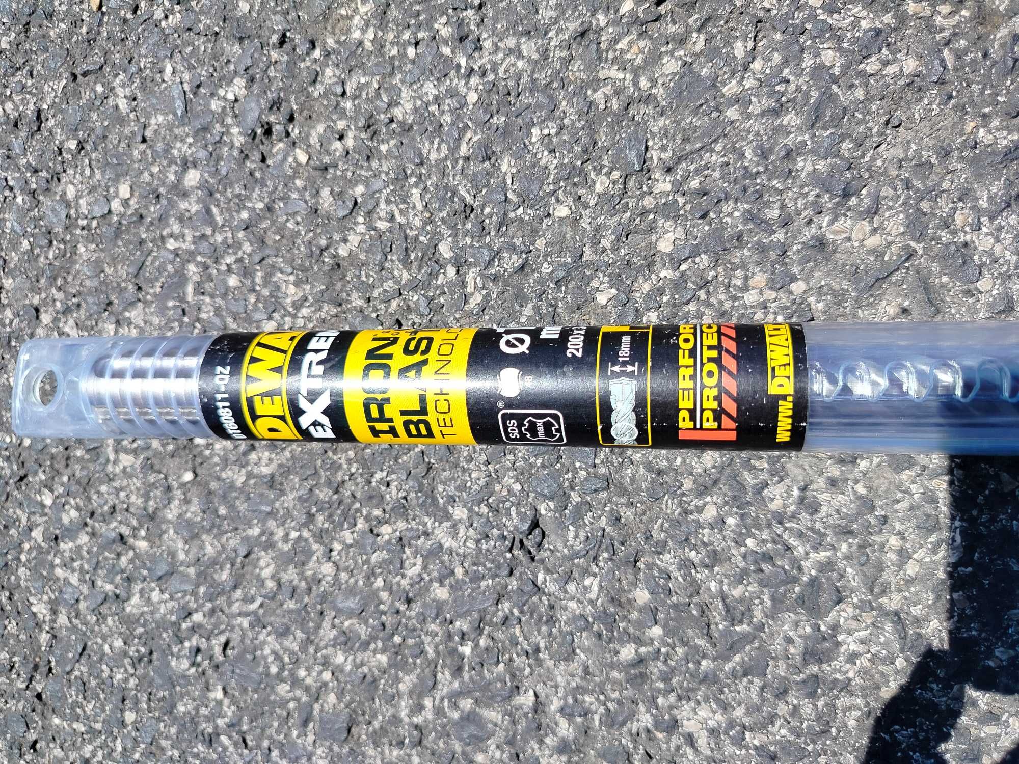 Broca 18 DeWalt extreme