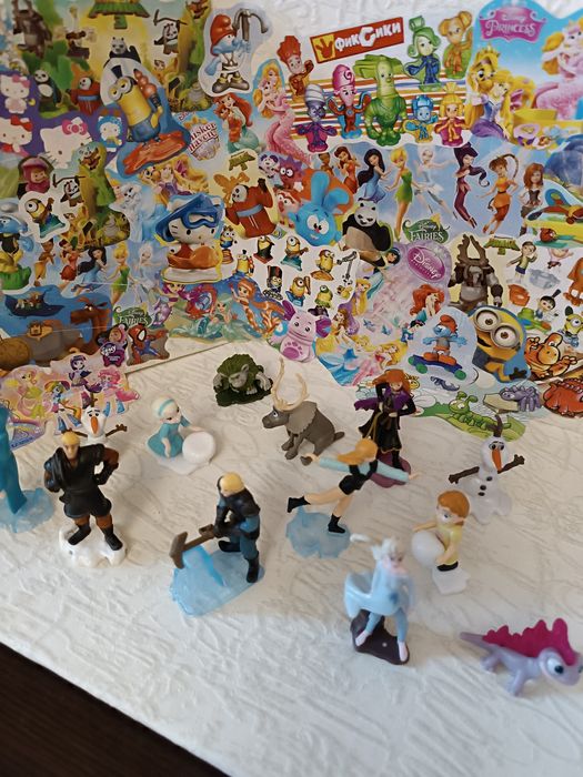 Игрушки Kinder Surprise Холодное сердце