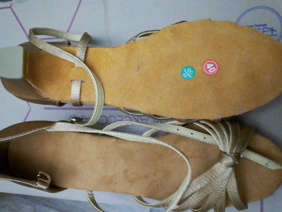 Дитячі туфлі для бальних танців 24,5 см.