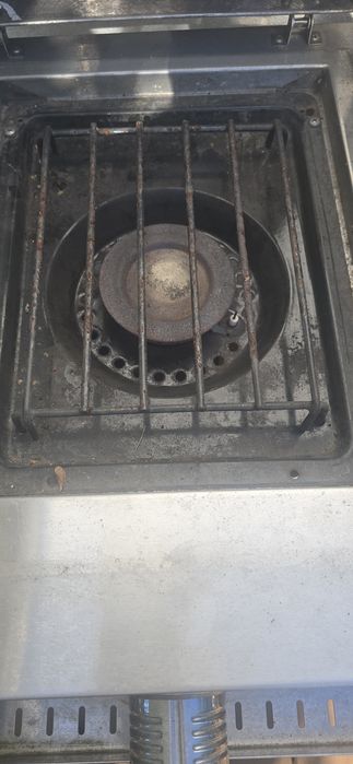 Grill gazowy charbroil zw stali nierdzewnej 5 palników
