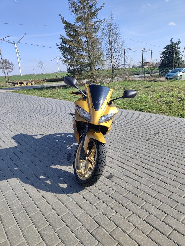 Yamaha YZF R125 [Na dotarciu]