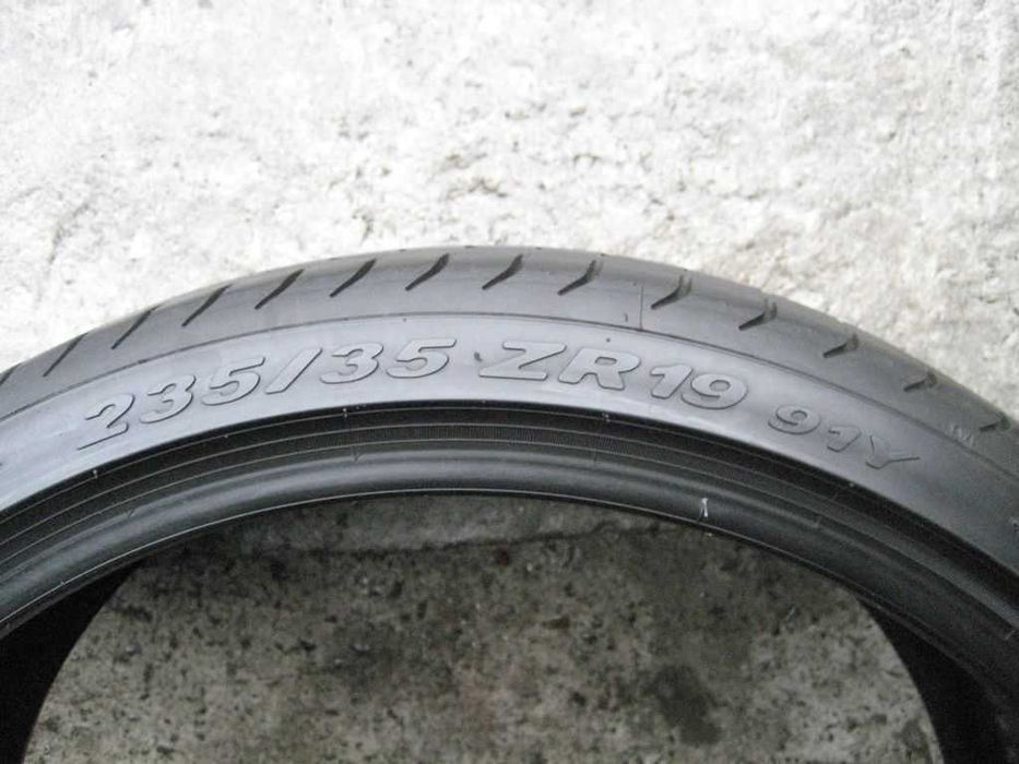 Pirelli PZero 235/35R19 91Y шини бу літо 2 штуки