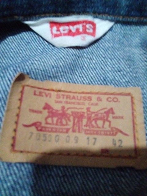 Винтажная ретро джинсовая куртка Levis made in France 1979 год