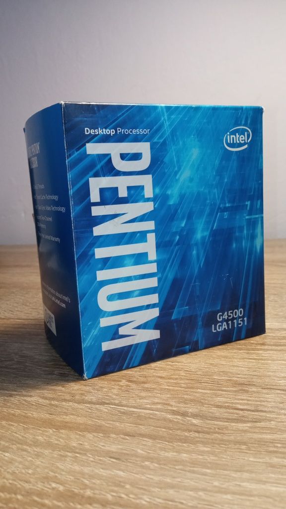 Procesor Intel Pentium G4500, 3.5GHz, 3 MB, BOX (BX80662G4500)