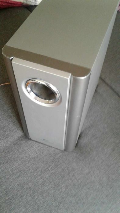 LG Потужний Сабвуфер FE-5620WE 4 Om 160 W