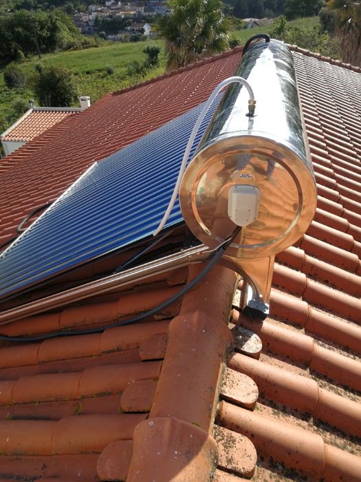 Painel solar sistema termossifão 300L e tubos de vácuo, COM INSTALAÇÃO