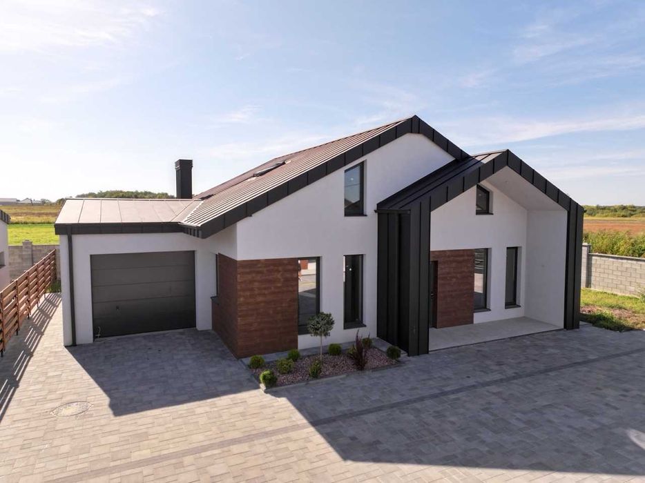 Продам будинок з опаленням, сторона Авторинку, готовий під ремонт