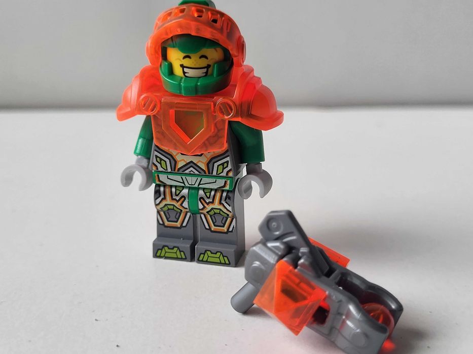Figurka Lego Nexo Knights Aaron nex115