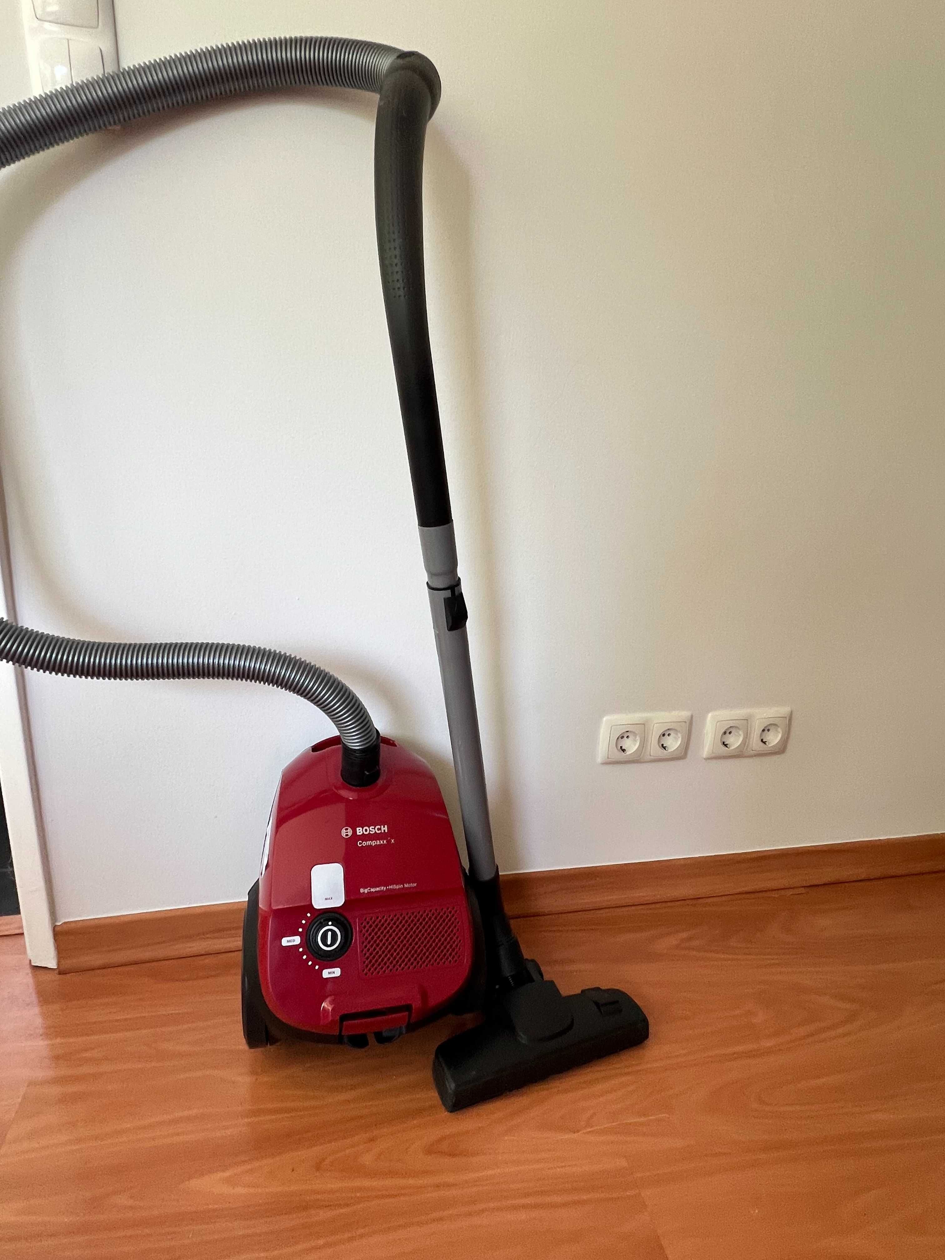 Aspirador Bosch. Compacto e potente