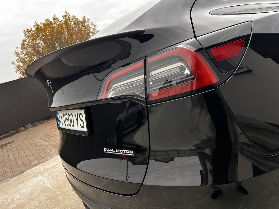 Tesla Model Y 2021год