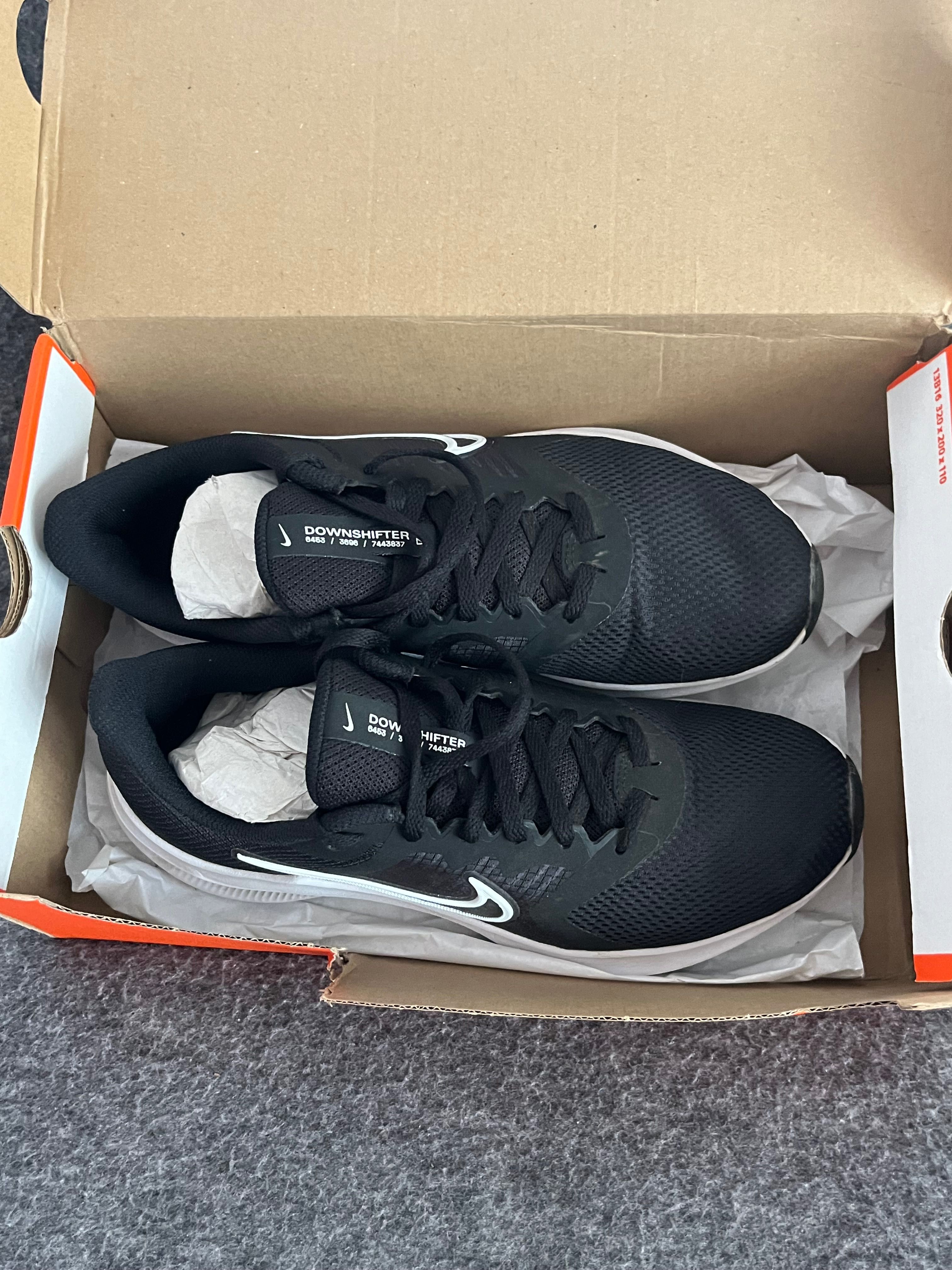 кроссовки для бега сетка Nike Downshifter 11 39-40р черные