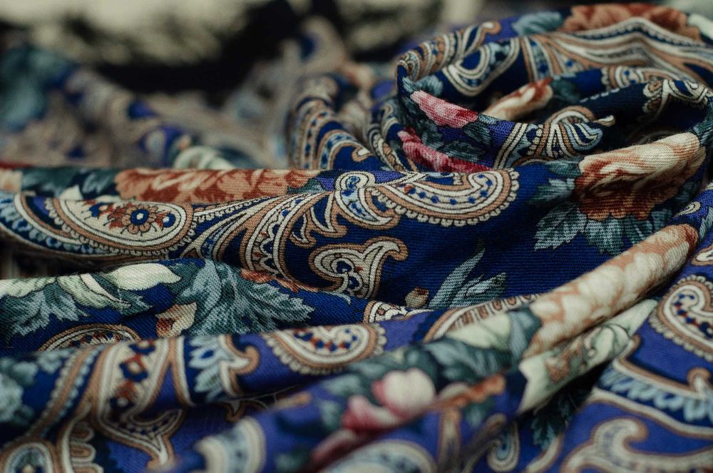 Павловопосадский платок "Тайна сердца"