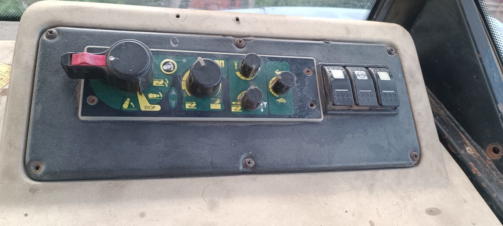 Ciągnik Rolniczy Farmtrac 7110