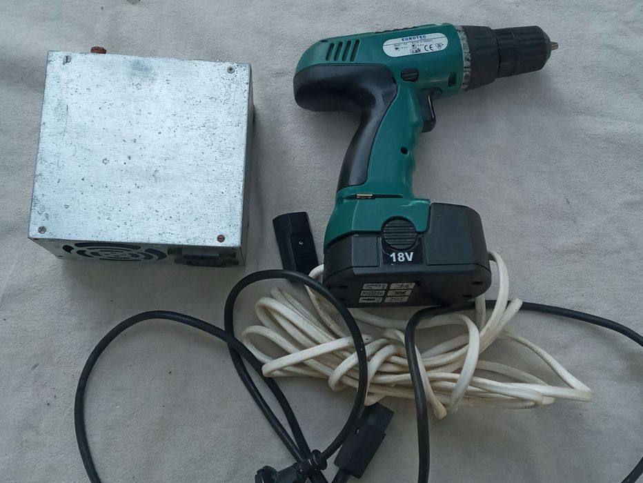 Шуруповерт евротек.