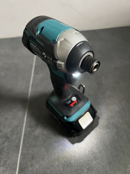 Безщітковий Акум.імпакт Makita DTD 154+ АКБ 5.0