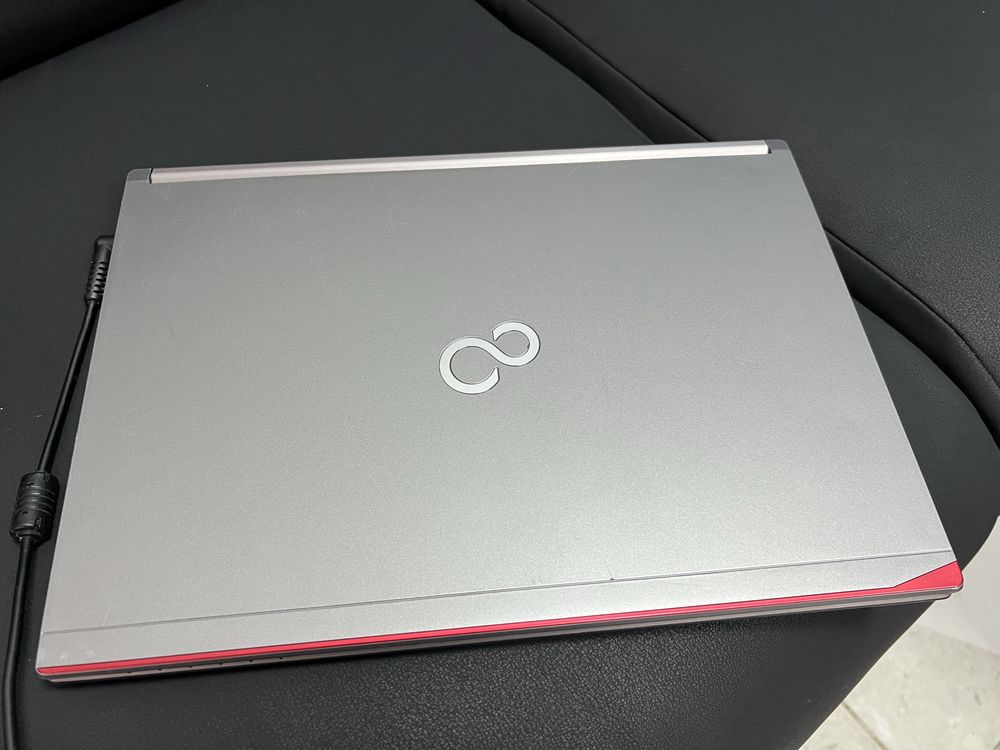 Ноутбук Fujitsu Lifebook E734, i5-4gen(2,5GHz), 8gb RAM, 128gb SSD